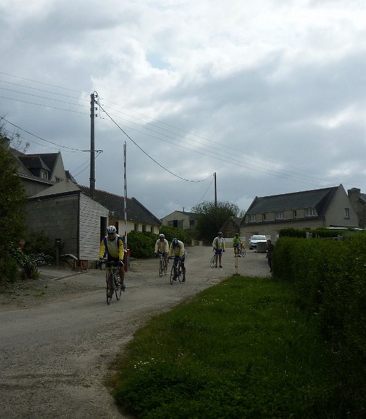 2012-05-18 11 152 Km dans les pattes-Ouf c_est l_arrivee.JPG